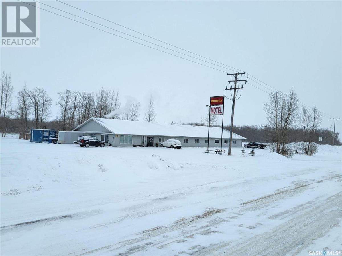 Midway Motel Radisson Exterior photo